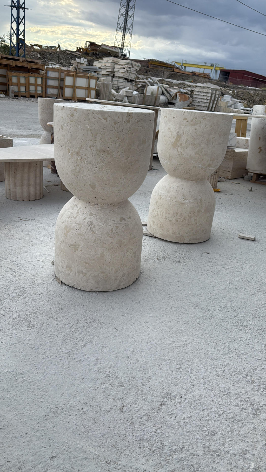 Travertine table Model 201