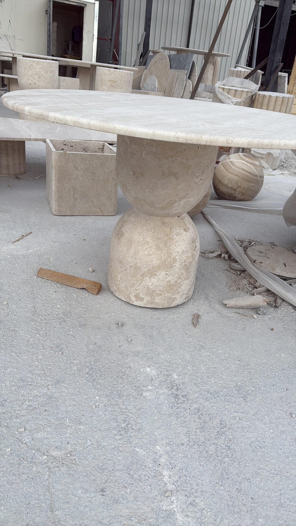 Travertine table Model 201